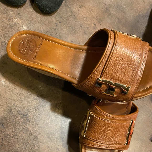 Tory Burch Shoes - Tory Burch wedge sandals size 9